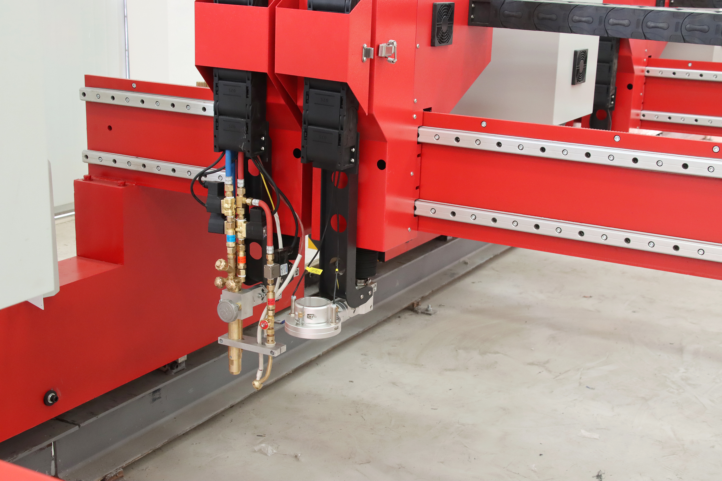 除了型號，選擇數(shù)控切割機還要考慮什么?